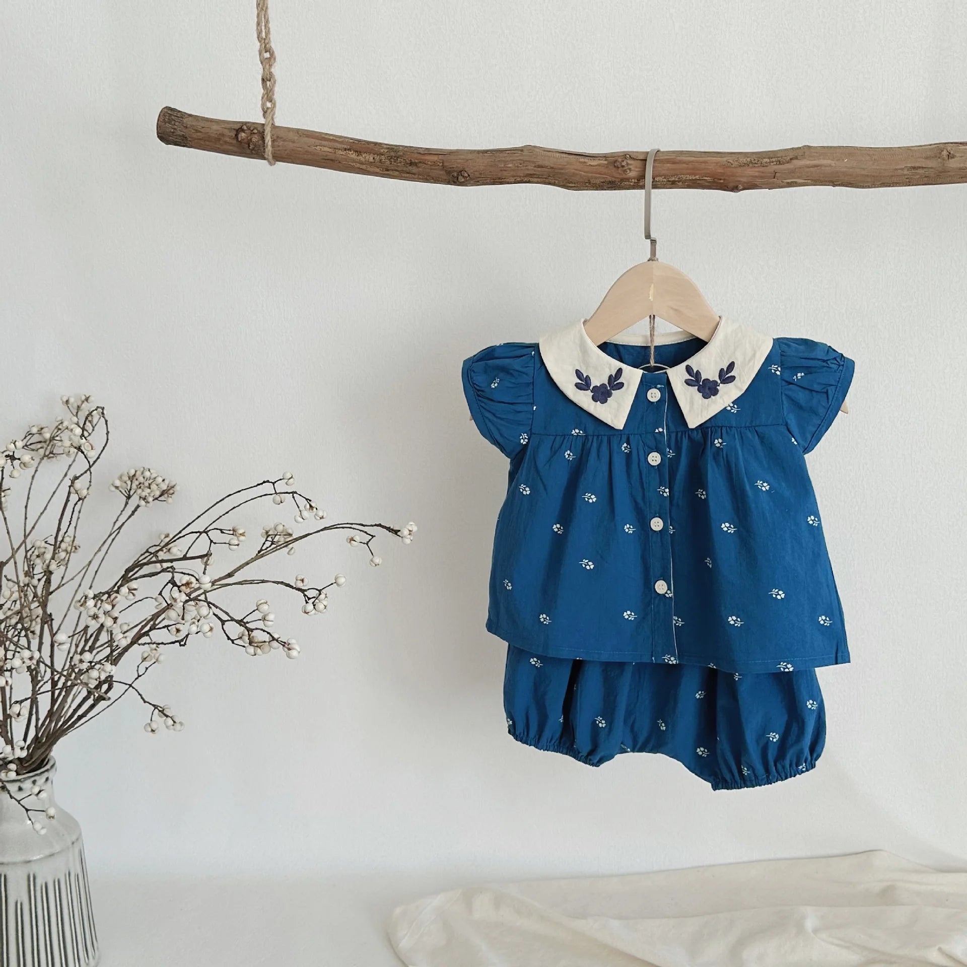 Summer New Baby Puff Sleeve Set Flower Embroidery Infant Girl Vintage Cardigan+Shorts 2PCS Suit Toddler Casual Outfits